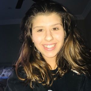 Meet your Posher, Corinne